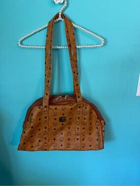 EUC Women’s Vintage MCM Visetose Leather Dome Tote in Cognac